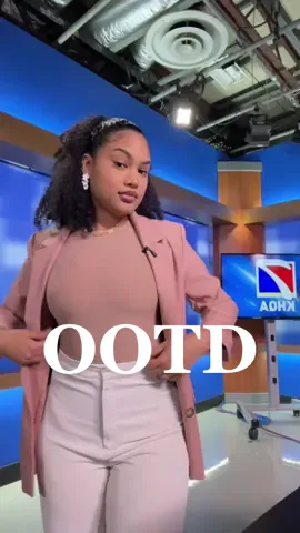 Outfit details: jacket is from tjmaxx, pants from H&M. #grwm #grwmroutine #gdwm #getdressedwithme #OOTD #sydneygracebrooks 
