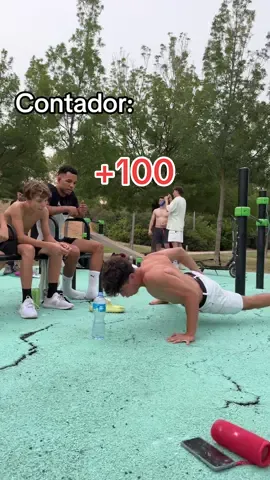 Si quieren participar en retos así y ganar premios o ver mis rutinas de gym/calistenia código “NAT” en la app @FITENIUM app 100% gratis 🙌🏼💪🏽#flexiones #fitnesschallenge #deportesentiktok #calistenia #gymcalisthenics #nathaa_c 