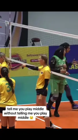 it really be like that #fyp #volleyball #middleblocker #womensvolleyball #volleyballworld #volleytok #australia #nationalteam #greenscreenvideo 