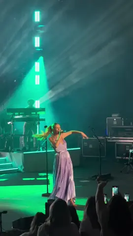 I AM NOT WELL @Kelsea Ballerini #kelseaballerini #utahconcert #heartfirsttour #fyp 
