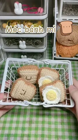 Làm món bánh mì cùng Huyn 🍞 #handmade #crochet #amigurumi #moclen #mockhoa #DIY #mockhoahandmade 