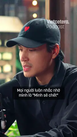 Cái chết là chủ đề nhạy cảm với nhiều người. Nhưng ở Bhutan - đất nước hạnh phúc nhất thế giới, người ta luôn nhắc nhở về cái chết 5 lần mỗi ngày. Ai rồi cũng sẽ cởi bỏ lớp áo ở kiếp sống này dù sớm hay muộn. Vậy nên, bình thản đối diện để trân trọng hơn từng khoảnh khắc mà mình tồn tại, đó là cách để người Bhutan hạnh phúc #podcast #haveasip #vietcetera #LearnOnTikTok #quote #thuyminh #tiktokdieuky #tiktokgiaitri🔥