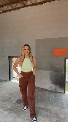 Hello, I wear more than graphics 😂 #MomsofTikTok #trending #oklahomacheck #outfit #outfitideas #OOTD #casualoutfits #grwm #grwmaesthetic #momstyle #tryonwithme 