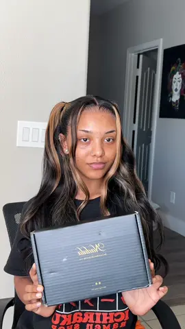 Style my highlight wig from @nadulahair link in bio💕🔗 #asiabeewallin #nadula #nadulahair #nadulawig #wiginfluencer #wigstyling #wigs #wigtok #nadulahairgiveaway #lacewig #lacewiginstall #lacemelt #lacewigs #lacefrontwig 