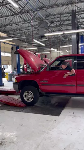 This is a Dodge Cummins 5.9L that the customer has owned since new, but wanted us to do a full inspection on it before they headed out on a cross country road trip 👍 #mechanic #engine #carrepair 