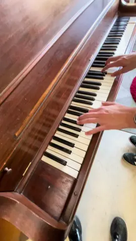 Making music is an essential step while thift shopping 🤯