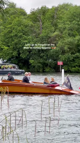 Couldnt recommend a day out to Henley Regatta more. Such good vibes #henleyonthames #henleyregatta #henleyregatta⛵️🚤🛥 