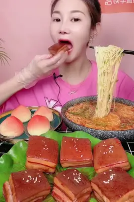 #food #foodasmr #foodtiktok #foodvideo #asmr #mukbangvideo #mukbang #chinesefood #diliciousfood  #fyp #trending 