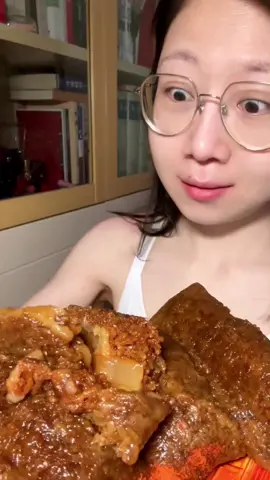 Ăn bánh chưng mỡ cùng mình nhé ở đây có ai thích ăn mỡ hong nè #FoodFestOnTikTok #ăncungtiktok #xuhuongtiktok #ănvặt #mukbang #xuhuong 