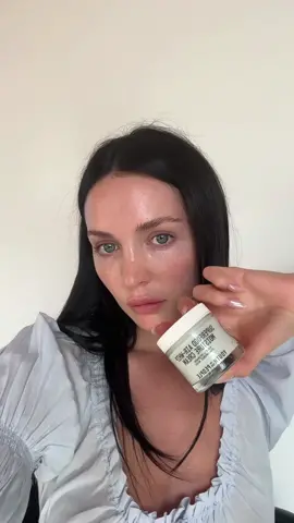 Guys- @youth to the people has officially entered their relaunch era with the new Superfood Air Whip cream. This cream was one of my first hero products when I first got into skincare, and it’s so fun to revisit it with its new and improved formula. This relaunch is SIX TIMES more hydrating than the original , leading to a stronger, healthier barrier in one hour. Literally the most cooling cream as it is, but my new favorite thing is to leave it in the fridge and apply in AM to wake up the complexion, and after sun exposure to instantly calm redness.  My relaunch era? This new wayyy darker hair mood for summer. 🤍 Try the new formula and tell me what your new era looks like. #youthtothepeople #skincareroutine #fyp #yttp 