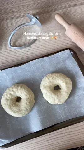 The bagels were 10/10 ✨🥯 #bagel #bagels #homemadebagel #bagelrecipe #Recipe #recipetiktok #baking #bageltutorial #bageltok 