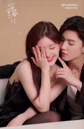 Clip hậu trường chụp poster Triệu Lộ Tư và Trần Triết Viễn chemmistry❤️❤️❤️ #vungtromkhongthegiau #hautruong #trieulotu #trantrietvien #bts #hautruongvungtromkhongthegiau 