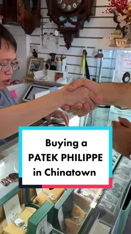 Scarr cops a vintage Patek Philippe watch from Chen’s in Chinatown NYC. #watchtok #watches #vintagewatch #patek #patekphilippe #chinatown #scarrspizza 