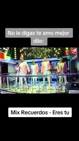 Ya escuchaste el mix recuerdos? La mejor canción para dedicarle #erestu  😉😉#CumbiaSureña #Cover #musica #Bolivia #parati #agrupacioncolosal #viral #fypシ゚viral 
