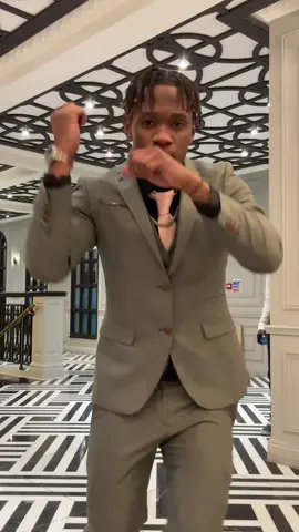 Notice me 🤓 Dc: me