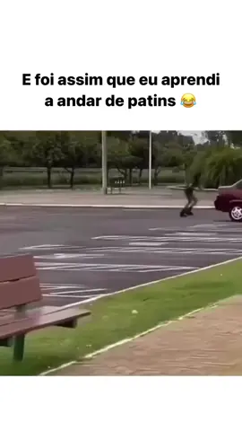 #correndoatras #euquerover #animaisnotiktok #cachorro #patins #medodecachorro #correr #tiktok #fy #humo #resenha #comedia #meme #bichos 