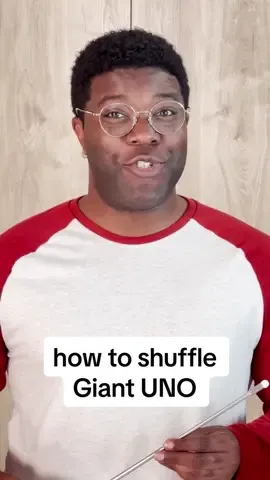 Replying to @ValAnnV_  how do YOU shuffle Giant UNO?  #GiantUNO #GamingOnTikTok #howdoyouUNO #shuffle 