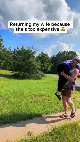 Her dad wasn’t having any of it😂 @Regal Noise IB: @Courtney & Alex #hannahandregal #couple #funny #couplestiktok 