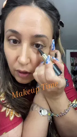 I’m running late!!! #grwm #makeup #busy #momlife #asmr #asmrsounds #fyp #2lipsasmr #queenkeewee 