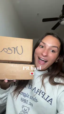 thank you so much @HIDE and @The Isle of Paradise #amazon #amazonfinds #amazonmusthaves #amazonvirtualtryon #amazonhaul #haultok #haul #shopping #clothes #fashion #pr #prhaul #selftan #selftanning #selftanningroutine #makeup #concealer #beauty #haul #haultok 