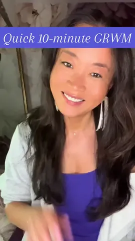 Realized the #greenscreen makes video backlighting strange. Done w/that nonsense.🧐 #nofilter #nogreenscreen #grwmmakeup #grwmquick #grwmglowymakeup #grwmover40 #mascaras #makeuplook #glowymakeup #saiebeauty #kosas #lysbronzer #hauslabspowder #benefitrollerlash #