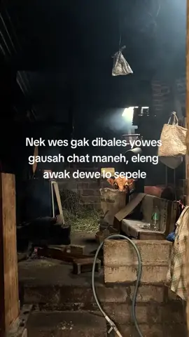 aku panggah di sepeleno, aku mung iso batin oh tibak e awakmu ngene Iki to. #fyp #fypシ #foryoupage #jawapride #jawastory #h_kuple87 #ojolalikarmane 