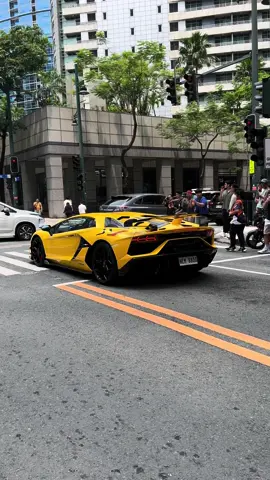 Aventador SVJ leaving BGC in style #fyp #fyp #fyp viral #foryoupage #carspotting #carsoftiktok #carsofbgc #carmeet #bgc #bonifacioglobalcity #lamborghini #aventador #svj #lamborghiniaventador #aventadorsvi #supercar #carspotting #manila #carslover #carlover #carscene #gintani #gintaniexhaust 