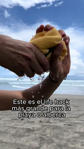 Este es el mejor life hack para la alberca y la playita 😮‍💨 #swimming #swimtok