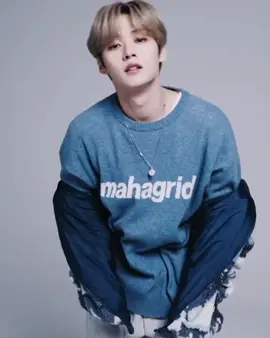Angelina jolie 🗣️ #leeknow #minho #straykids #mahagridxstraykids 