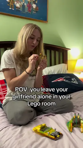 Thats not canon #lego #legostarwars #starwars #legoroom #girlfriend #gf #canon 