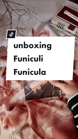 Funiculi Funicula ini sering banget lewat di timeline kalau aku buka IG. Banyak yang ngasih review bagus juga.  Katanya sih ceritanya unik, ada kafe yang bisa membawa kita kembali ke masa lalu. Tapi kita harus segera menghabiskan kopi khusus kafe itu sebelum kopinya dingin.  Kalau misal kopinya belum habis pas udah dingin gimana ya? Nah, makanya aku pengen segera baca biar tahu.  Ada yang otw baca juga kah?  #booktokpost #booktokindonesia #buku #novelbagus #asianlit #asianliterature #funiculifunicula #funiculifunicula💚🤍❤️ #unboxing #unboxingvideo #unboxingbooktok #bookmail #read #reading #book #bookworm #toshikazukawaguchi #beforethecoffeegetscold #baca #bacabukuyuk 