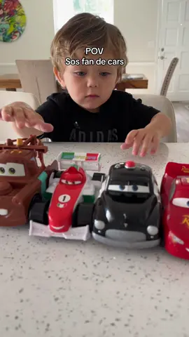 Los mejores juguetes de la historia 🙌🏼 #carsfanatic #carspixar #pixarcars #lighteningmcqueen #fyp #carsmovie 