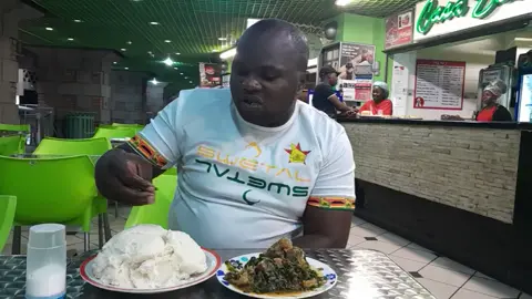 The Strongest Man in Zimbabwe eating 2kg sadza ! #strongestmaninzim #mrmattotheworld #zimtiktok #zimtitokers #fypシ