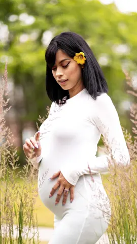 Little baby is growing ☁️🦒🤍 #fypシ #fyp #foryou #maternidad #maternity #maternityphotoshoot #babybump #pregnanttiktok #26weekspregnant #expectingmom 