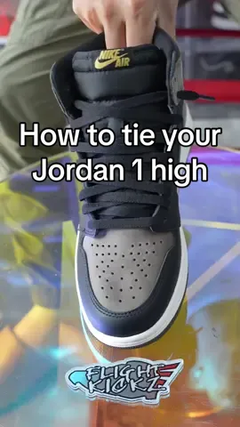 Replying to @dablack7_10 #sneakers #foryou #flightkickz #lacetutorial #laces #shoes #jordan1 #jordan 