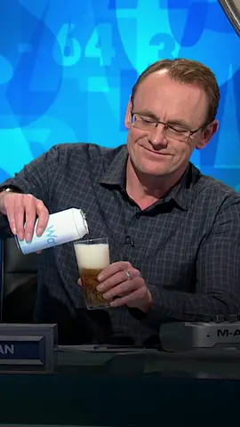 Water has never been so refreshing #CatsDoesCountdown #SeanLock #JimmyCarr