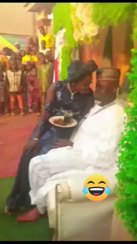 #couple #droledecouple #pourtoi #mespourtoi #memestiktok #funny #africans #afriquehumour #humourafricain #funnymemes #amour #viral #weddingafrica #africain #mariage #mariagedrole #mariageafricain #viral #viralvideo 