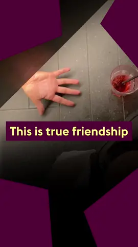 If your BFF don’t do this then she ain’t the one! Tag your bestie below ⬇️ 🧻🚽 🎥Video by @eimearcallagy  #funny #relatable #irish #irishhumour #girlsnightout #bathroom #clubbing #weekend 