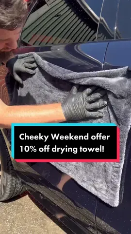 Going into the weekend with 10% off our popular drying towels 🤓 Ultra Guzzler drying towel is a 1400gsm, 50x80cm twisted loop, doubke sided drying towel that really sucks hard! #satisfyingvideos #detailing #detailingproducts #carcareproducts #fyp 