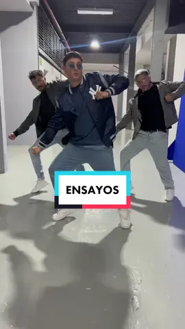 comenten con un emoji azul si les gustó #BailarContigo #Bachata 