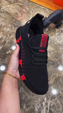 Sepatu cowok keren #sepatumurah #sepatusneakers #sepatucowok #sepatupria #fyp 