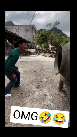 Chinese funny video 😀😂🤣 #chinesefunnyvideo #viral_video #trendingnewsmalaysia 