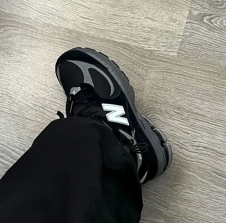 New Balance 2002R الطلب عن طريق الموقع🤍 #fyp #اكسبلور #fypシ #foryou 