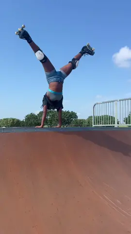 Ima need a few margaritas for all that 😜 #fyp #rollerskating #skatetok #margarita #foryou #foryoupage 