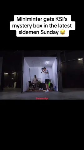 Typical KSI wasting £10,000 on random things they can’t use 🤦🏼‍♂️  #ksi #sidemen #sidemensunday #fypシ #miniminter #mysterybox 