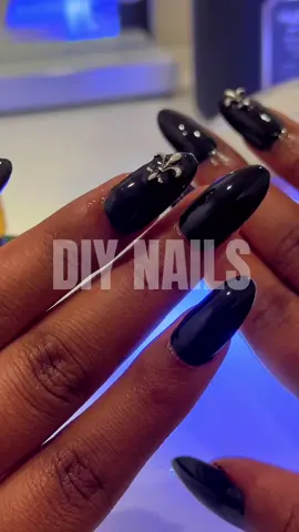 DIY NAILS WITH #apresgelx #gelxnails #diynails #diynailsathome #nailsart 