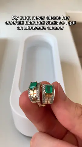 With gentle frequency waves 🫧 #jewelry #TikTokMadeMeBuyIt #viral #fyp 