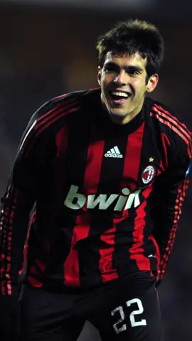 ➡️Deixa eu te contar uma história...   🗣 A vez que Kaká rejeitou uma oferta milionária do Manchester City ⚽️👑