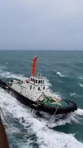 _Dinner on a tugboat canceled. 📽️Credit: ocean_destiny  This video is used only for journalistic purpose and all credits and rights are reserved and belong to their respective owners 📷 No copyright intended  #tug #tugboat #boat #boost #viral #tuglife #storm #stormy #rolling #rockin #ship #towing #towboat #towlife #yachtmagnate_ #nauticalmagnate #nauticalmiles_ 