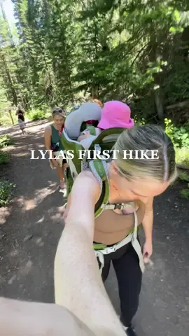 Fun little monday morning 🤍 #fyp #foryou #OOTD #ootdbaby #momanddaughter #dayinmylife #dayinthelife #Vlog #morningroutine #momanddaughterootd #MomsofTikTok #momtok #babytok #babygirl #grwm #Hiking #himingtrail #hikingwithkids 